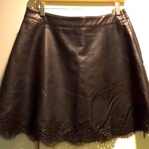Black Size M faux leather skirt